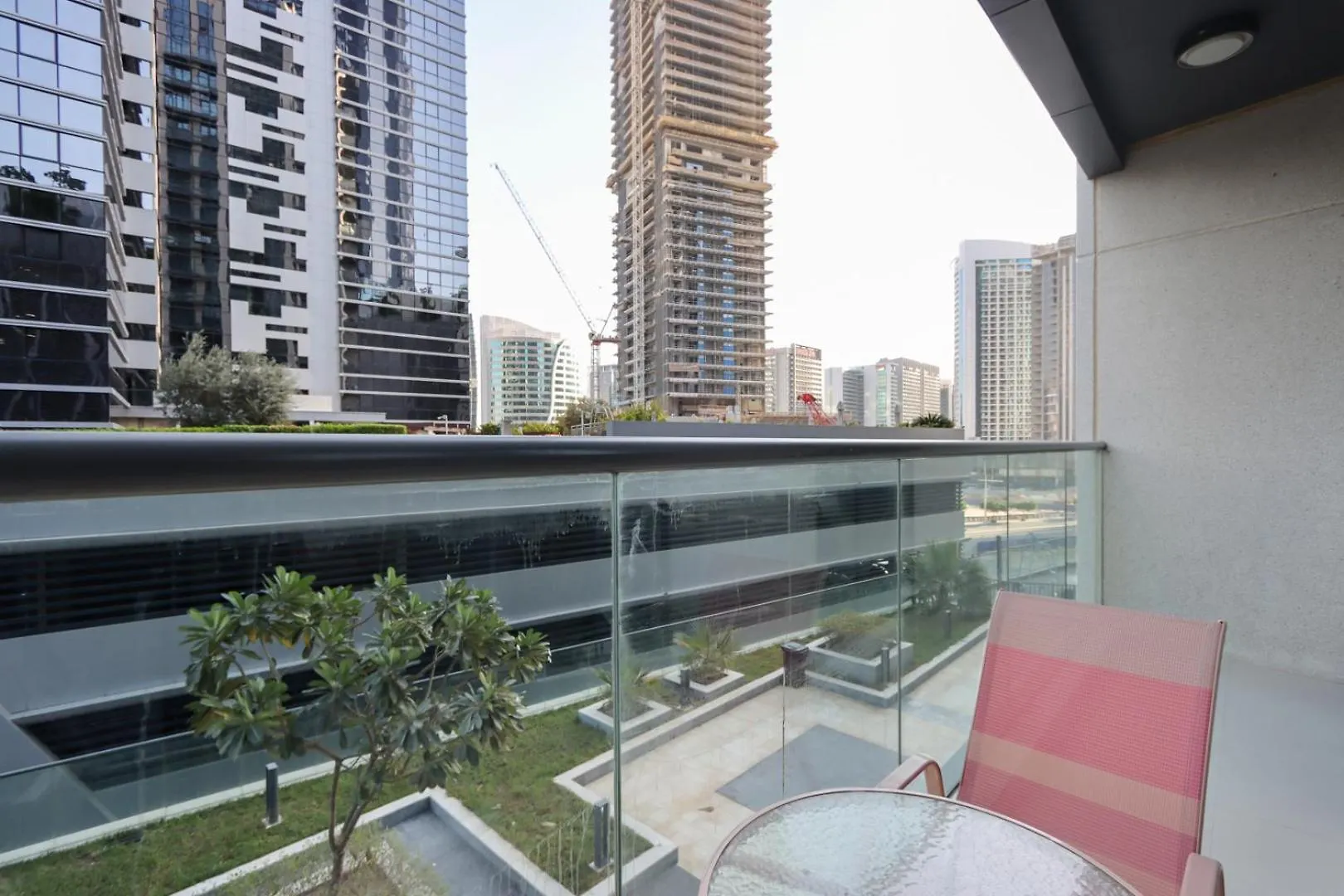 Livbnb - 2B Maid'S In Dunya, 5Min Walk To Dubai Mall 0*,  United Arab Emirates