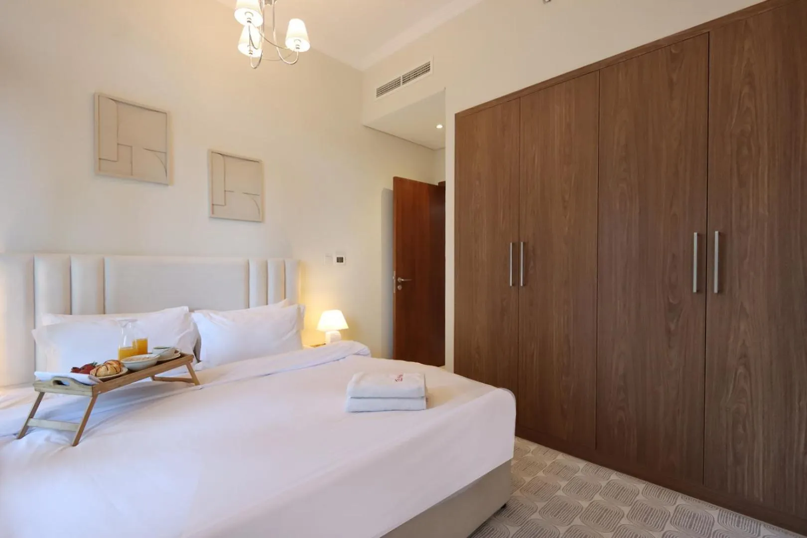Lägenhet Livbnb - 2B Maid'S In Dunya, 5Min Walk To Dubai Mall