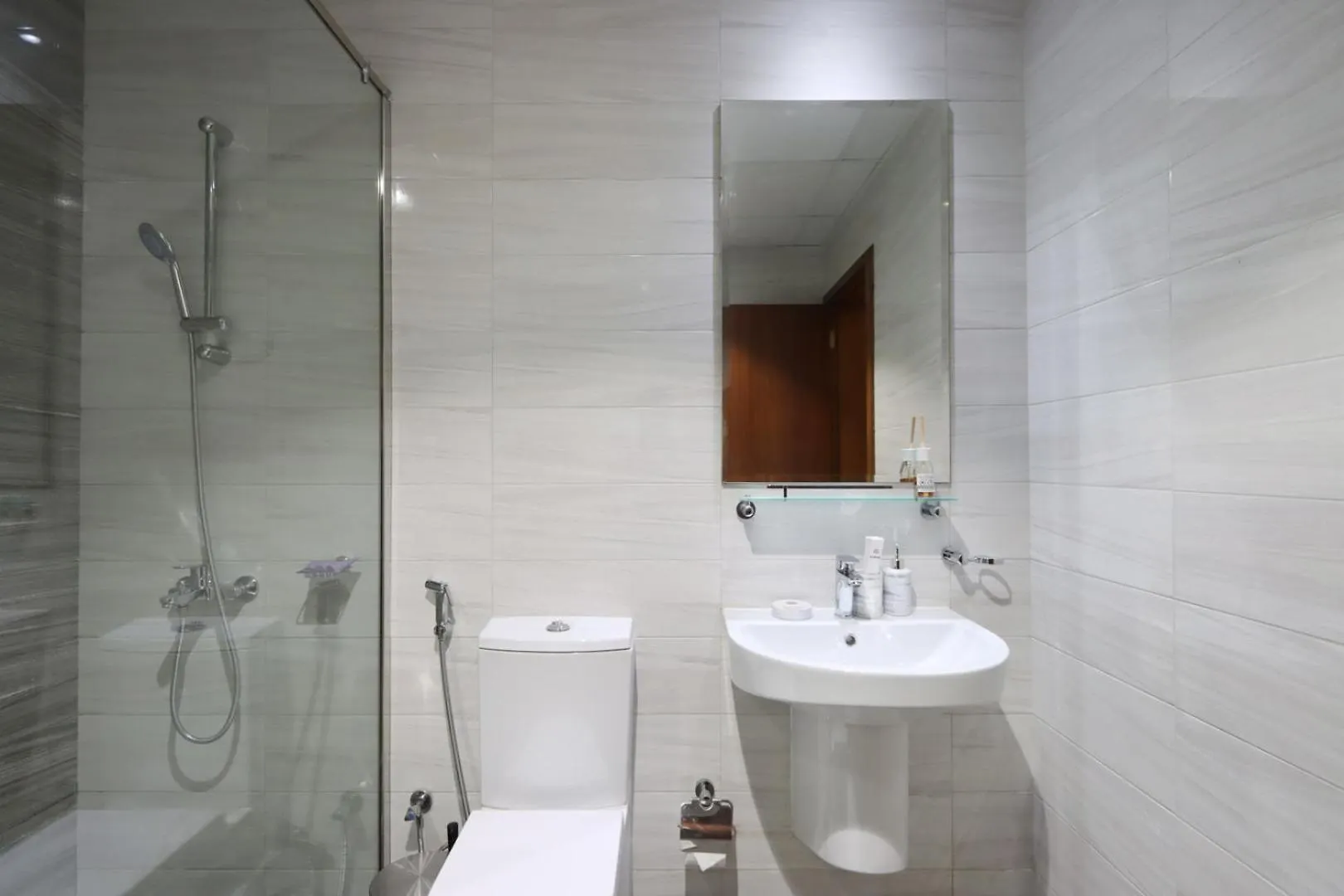 Livbnb - 2B Maid'S In Dunya, 5Min Walk To Dubai Mall Lägenhet